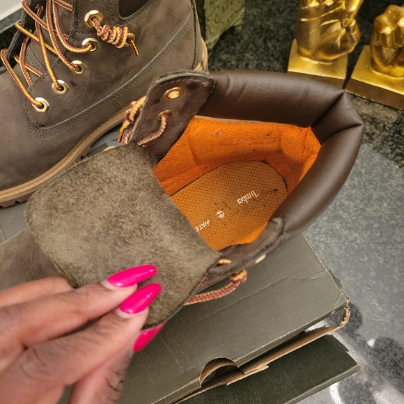 Boots - Picture 4 of 4